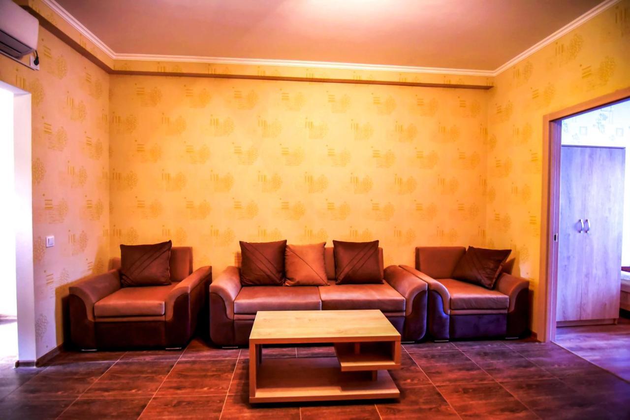 Hotel Blue Ridge Tbilisi Buitenkant foto